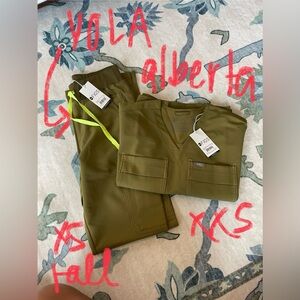 Figs Scrub Set - XXS Top / XS TALL Bottoms